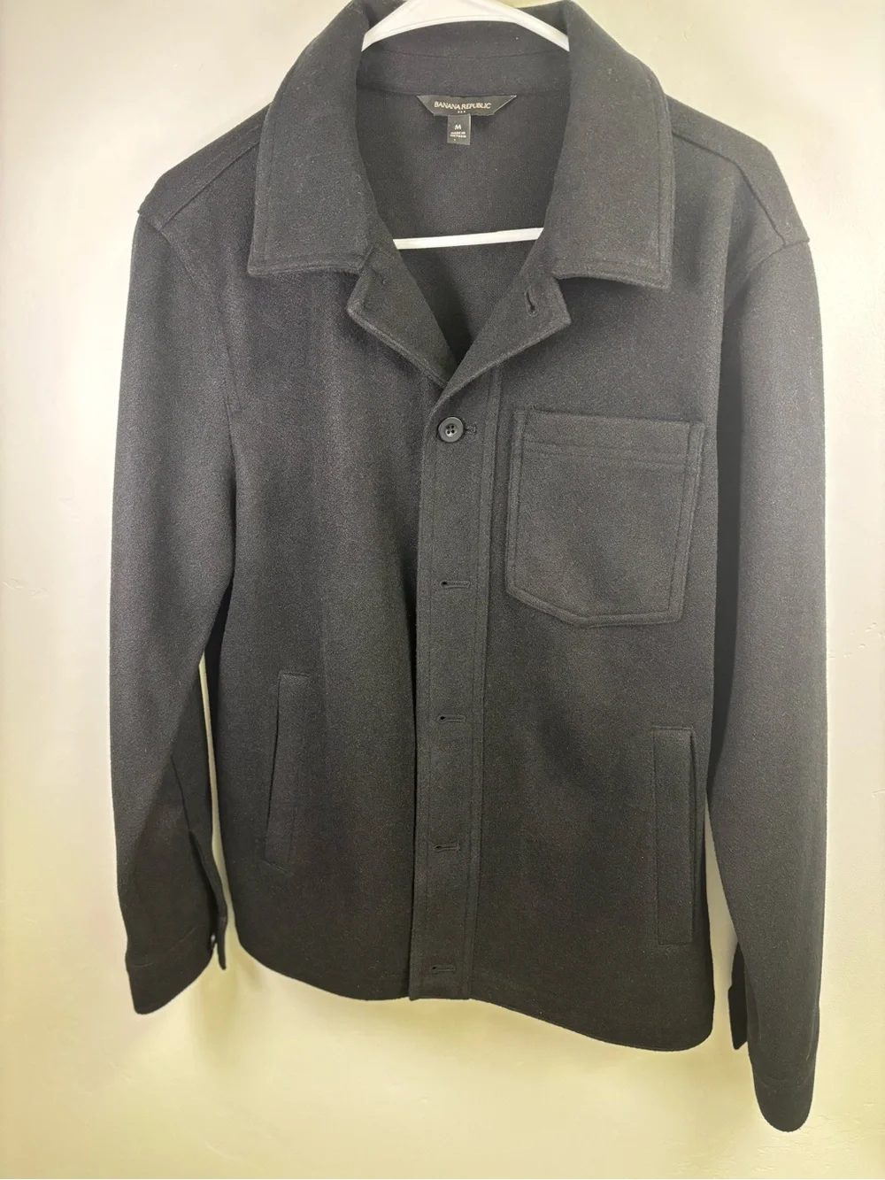BANANA REPUBLIC JACKET MEN MEDIUM JET BLACK MEDIUM WEIGHT BUTTON FRONT